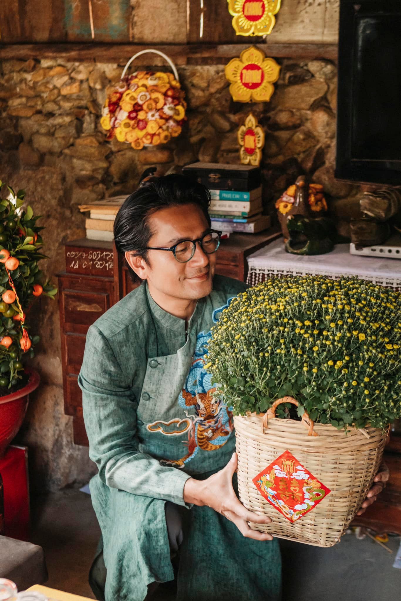 "Vua quảng cáo" 30 giây kiếm 1,5 tỷ đồng: Bỏ Mỹ về Việt Nam sống sau 15 năm vật lộn ở xứ người 42353851410161095382899784309305193200033158n 1742463644243 17424636443891963524671