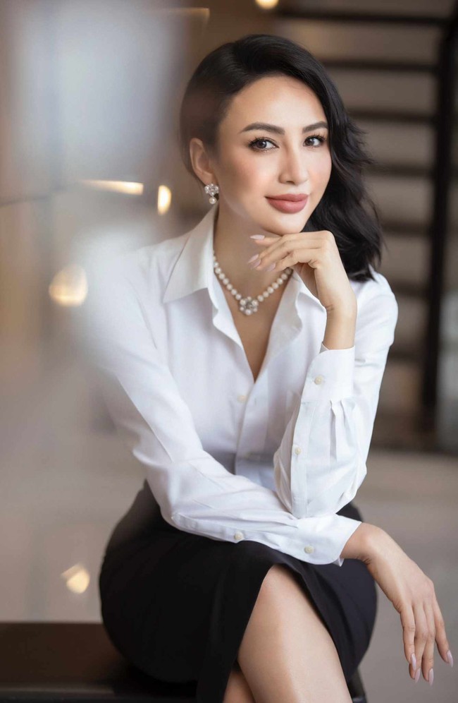 Nàng Hậu đỗ 3 trường đại học giờ là mẹ đơn thân, soi nhan sắc, thành tích của con gái cô mới choáng- Ảnh 1.