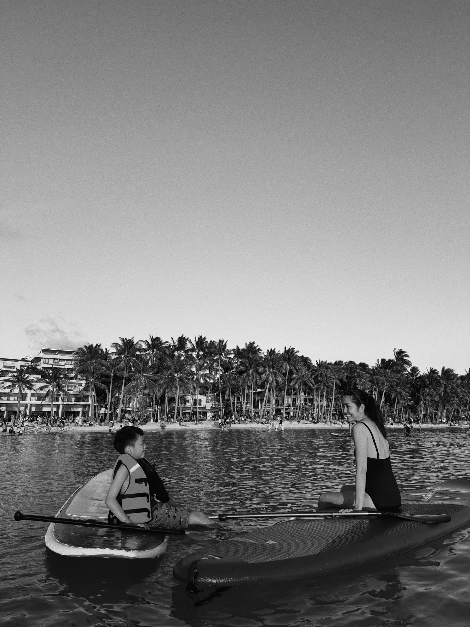 3 nhóc tỳ hot không kém nhà Lọ Lem: Thuộc gia tộc quyền lực sở hữu tập đoàn đa quốc gia, tài sản khổng lồ- Ảnh 10. 3 nhóc tỳ hot không kém nhà Lọ Lem: Thuộc gia tộc quyền lực sở hữu tập đoàn đa quốc gia, tài sản khổng lồ- Ảnh 10.