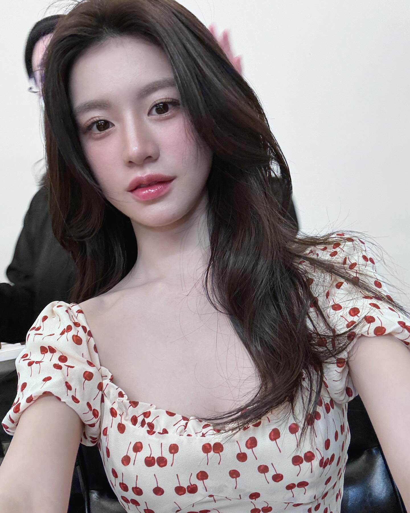 Nữ thần dao kéo đẹp nhất Hàn Quốc: Đóng liên tiếp 6 phim gây bão toàn cầu, diễn đơ vẫn được tha thứ- Ảnh 2.