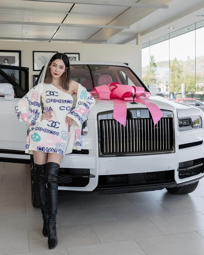 "Bom sex" nóng nhất showbiz đột ngột bỏ chồng đại gia 43769595818435183565017546173375 1760701009248 1760701009639661944172 1760779971713 17607799718822092507204