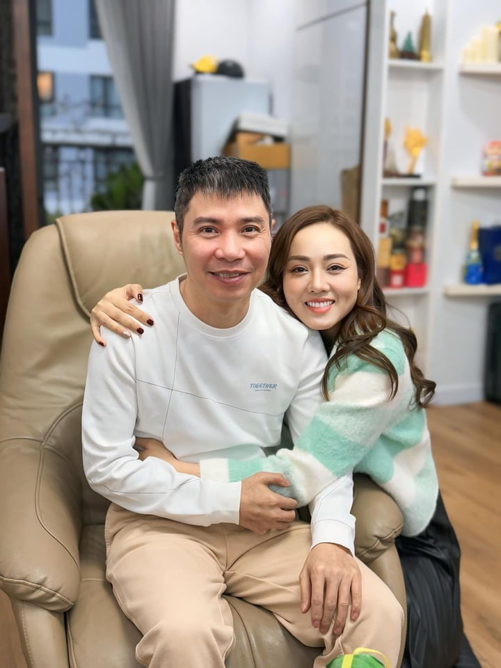 Vợ NS Công Lý đính chính gấp phát ngôn liên quan tới chuyện xin tiền mạnh thường quân- Ảnh 4. Vợ NS Công Lý đính chính gấp phát ngôn liên quan tới chuyện xin tiền mạnh thường quân- Ảnh 4.