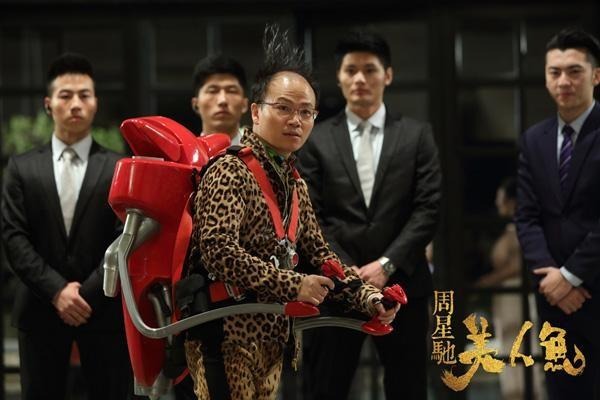 Đại gia giàu bậc nhất showbiz bị bắt, cảnh sát công bố gây sốc về chiếc điện thoại chứa tội ác chấn động- Ảnh 4. Đại gia giàu bậc nhất showbiz bị bắt, cảnh sát công bố gây sốc về chiếc điện thoại chứa tội ác chấn động- Ảnh 4.