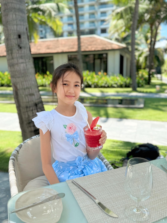 Tiểu thư nổi tiếng của Vbiz: Được ví như Hoa hậu nhí, gia đình thuộc dòng dõi quý tộc- Ảnh 16.