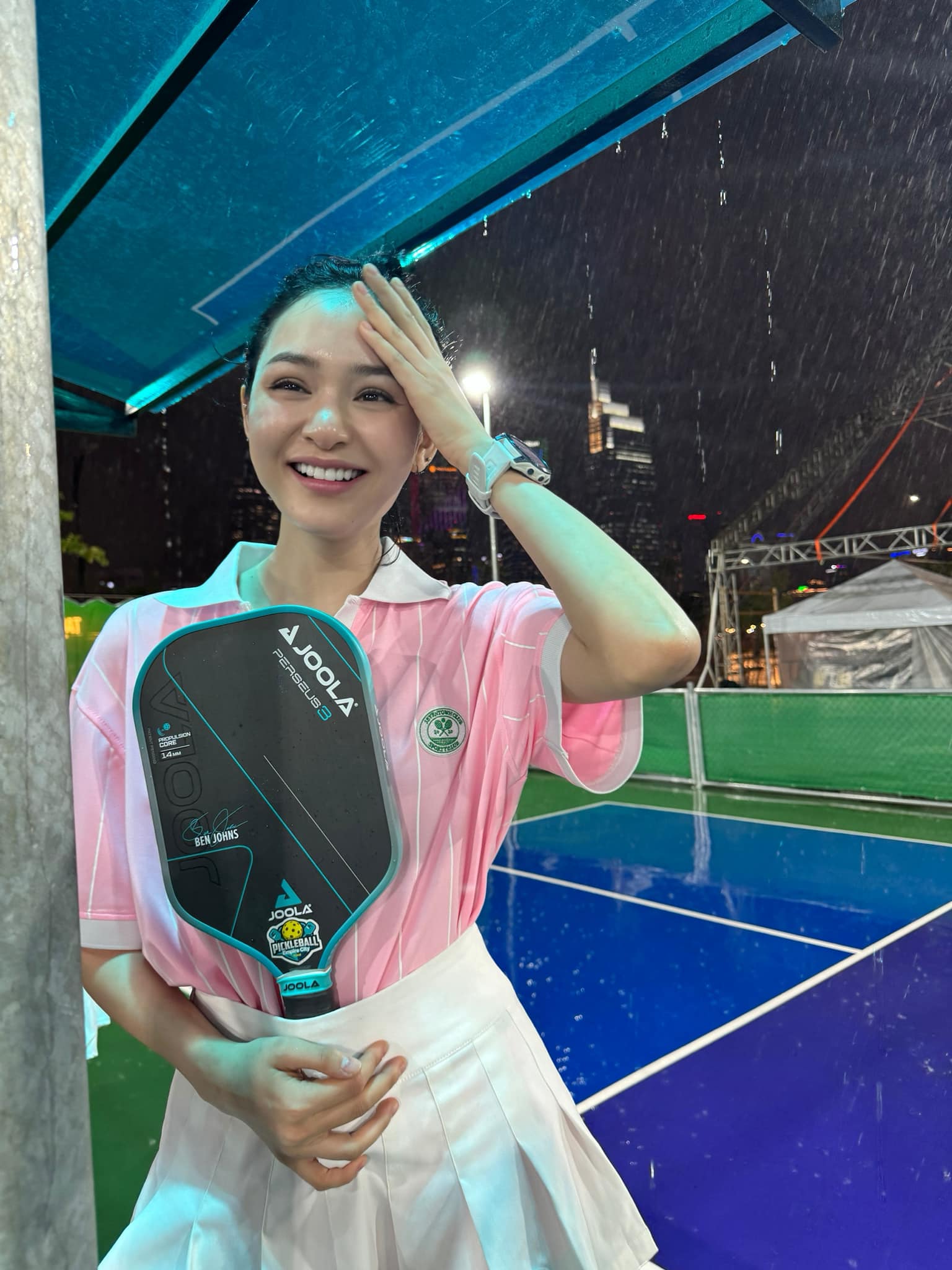 Hiền Hồ và Ngọc Trinh chơi pickleball: Ai hot hơn?- Ảnh 4. Hiền Hồ và Ngọc Trinh chơi pickleball: Ai hot hơn?- Ảnh 4.
