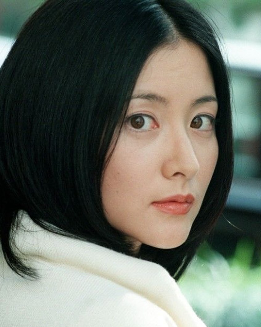 Ngoài phim Nàng Dae Jang Geum, Lee Young Ae còn xinh đẹp rung động lòng người với tạo hình hiện đại, đẳng cấp