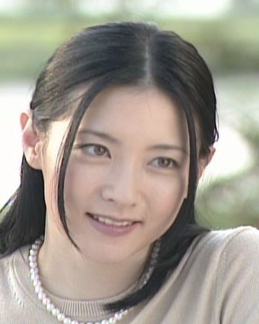 Ngoài phim Nàng Dae Jang Geum, Lee Young Ae còn xinh đẹp rung động lòng người với tạo hình hiện đại, đẳng cấp