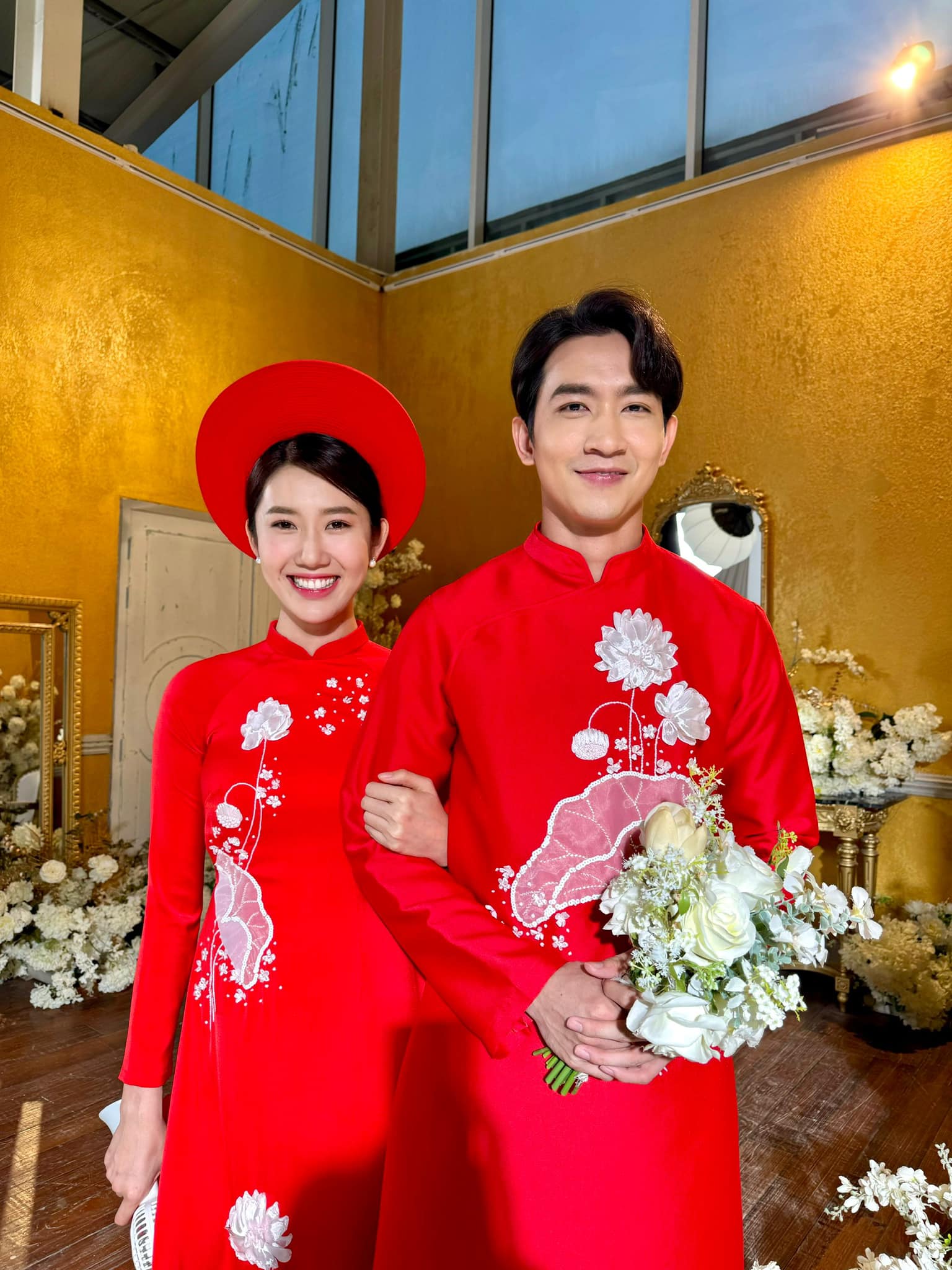 HOT: Cặp đôi Vbiz