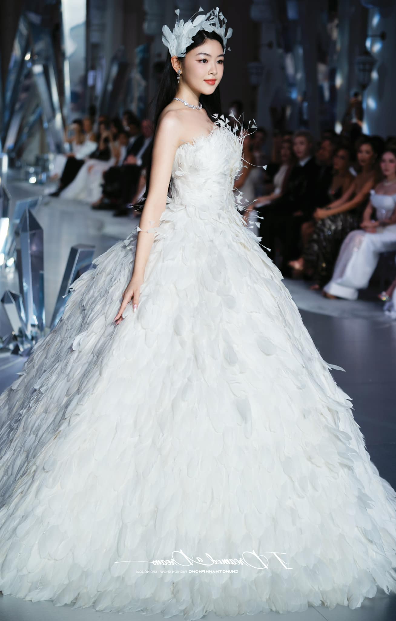 Lọ Lem tung bộ ảnh gây náo loạn MXH ngày đầu năm, đồng loạt nhận về câu nói này- Ảnh 6. Lọ Lem tung bộ ảnh gây náo loạn MXH ngày đầu năm, đồng loạt nhận về câu nói này- Ảnh 6.