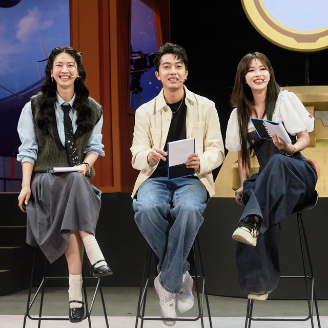 Khoe clip thử dẫn thời sự, Lê Bống bị dân tình Khoe clip thử dẫn thời sự, Lê Bống bị dân tình