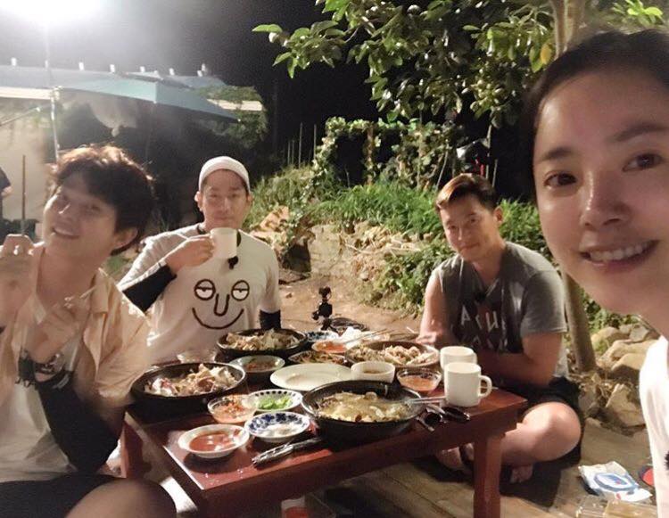 1 nam thần thế thân cho Han Ji Min khỏi tai nạn xe hơi nghiêm trọng, 20 năm sau vẫn phải chịu di chứng- Ảnh 3. 1 nam thần thế thân cho Han Ji Min khỏi tai nạn xe hơi nghiêm trọng, 20 năm sau vẫn phải chịu di chứng- Ảnh 3.