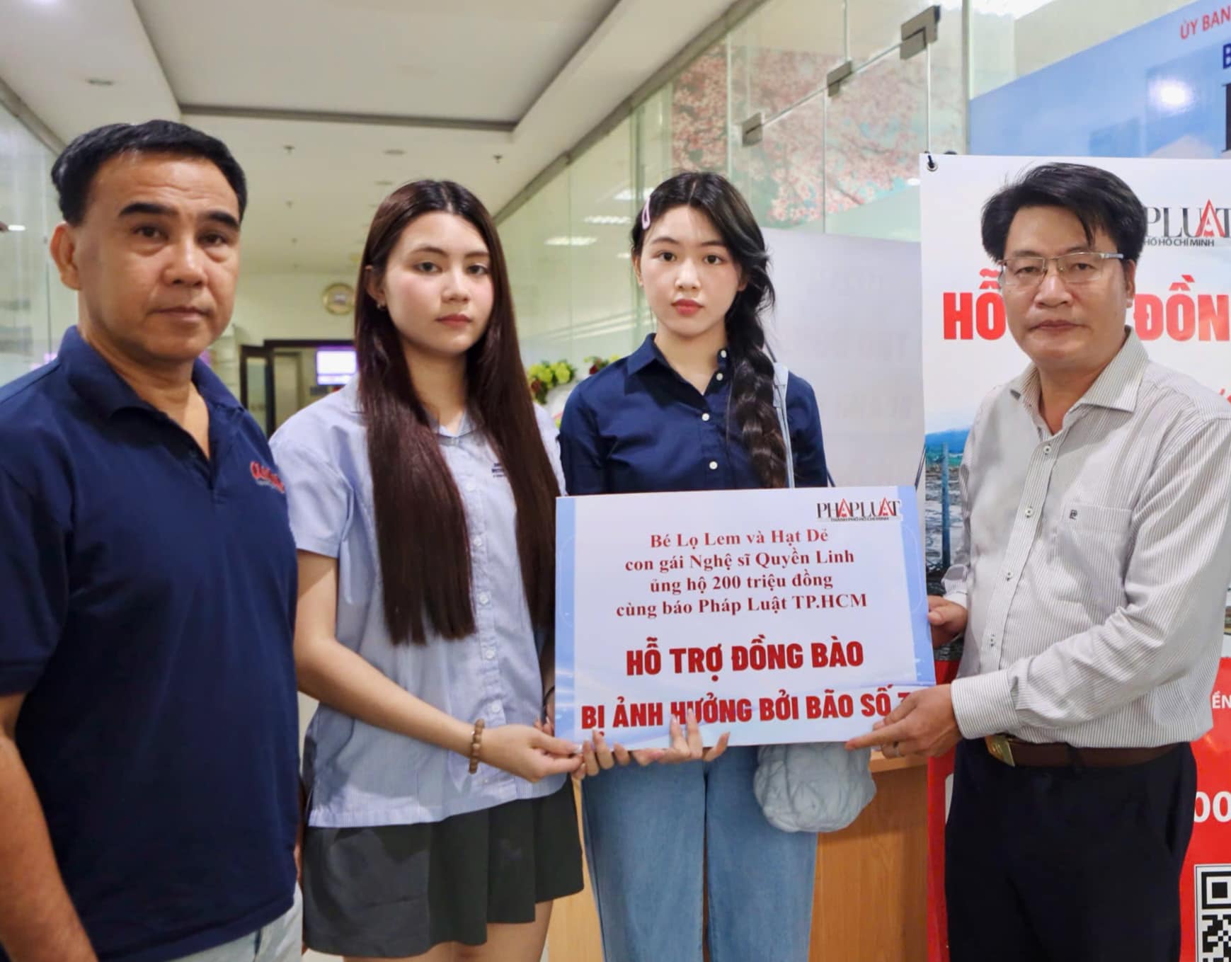 Vợ chồng MC Quyền Linh phản ứng thế nào khi xem Lọ Lem phản pháo antifan?- Ảnh 4. Vợ chồng MC Quyền Linh phản ứng thế nào khi xem Lọ Lem phản pháo antifan?- Ảnh 4.