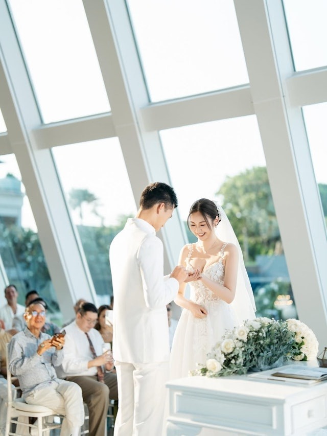 45gjridsh6pm-qorfmhyp3p7h78g11-1763192143940224350050-1763268221208-17632682214761388202629 "Mỹ nhân đáng giá 39 tỷ" bất ngờ lên hoa xe lần 2, lập thỏa thuận "2 không" gây choáng với chồng thiếu gia 45gjridsh6pm qorfmhyp3p7h78g11 1763192143940224350050 1763268221208 17632682214761388202629