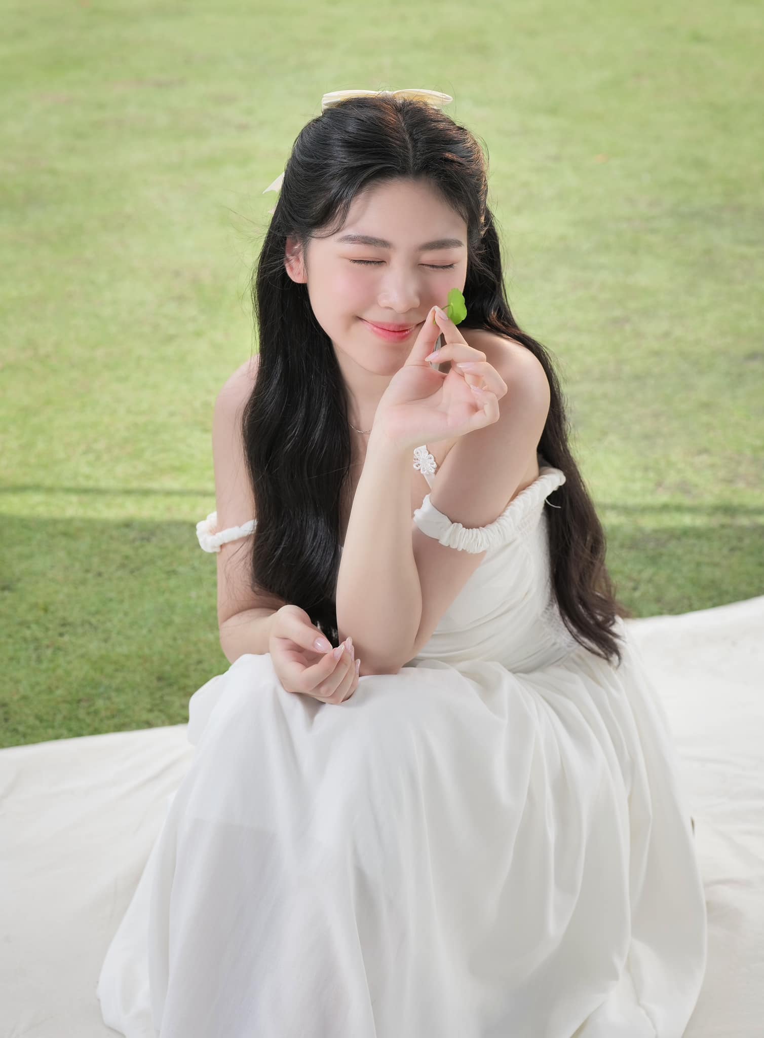 Lọ Lem tung bộ ảnh gây náo loạn MXH ngày đầu năm, đồng loạt nhận về câu nói này- Ảnh 5. Lọ Lem tung bộ ảnh gây náo loạn MXH ngày đầu năm, đồng loạt nhận về câu nói này- Ảnh 5.