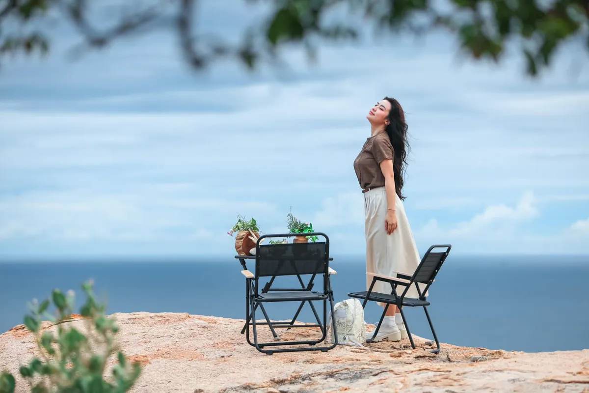 Showbiz Việt có 1 mỹ nhân nóng bỏng đến mức ai nhìn cũng “bức thở”, lên hình 2 phút mà hút 4 triệu view- Ảnh 3.