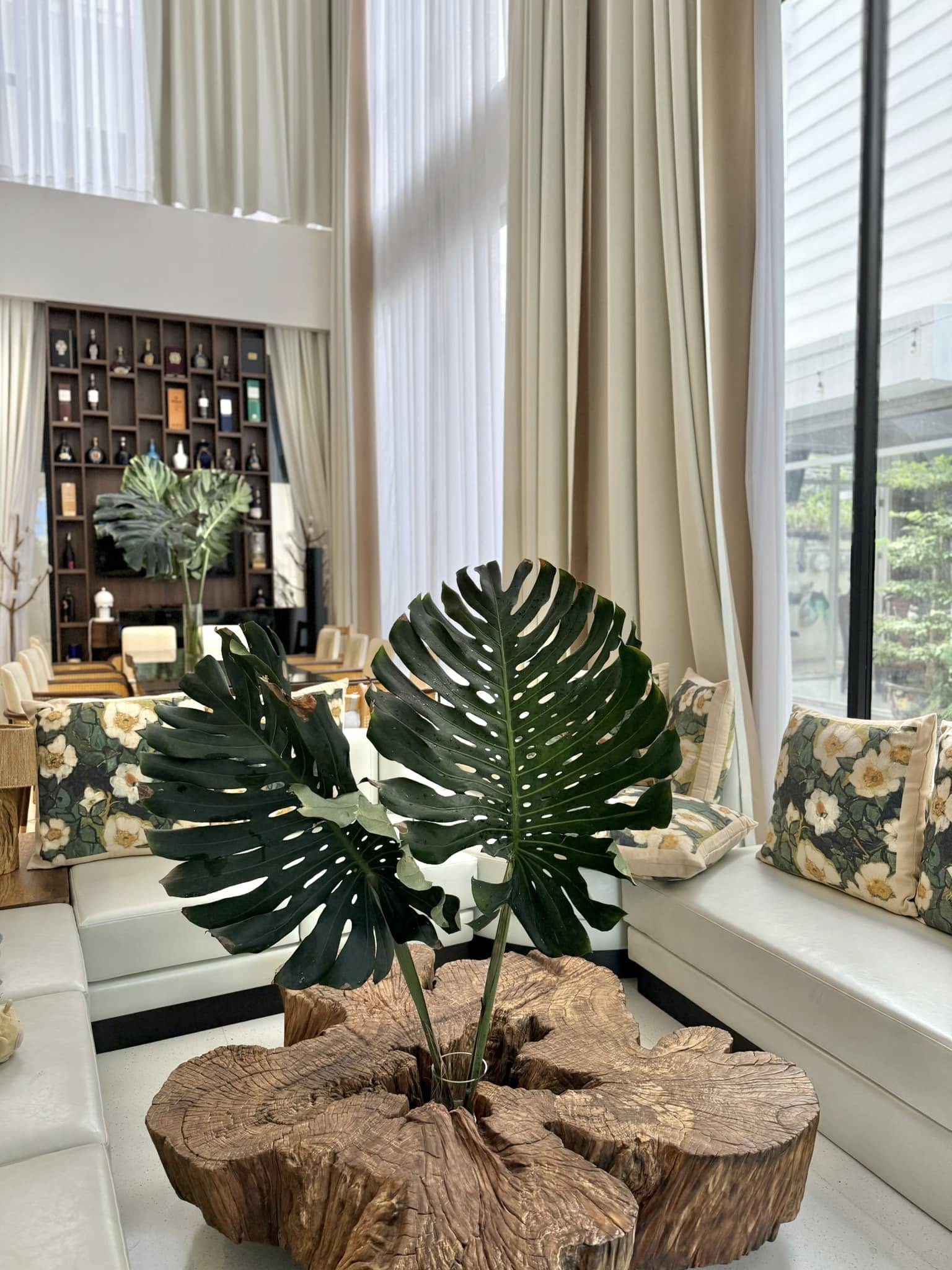 Nữ diễn viên sở hữu nhà 1000m2 ở Quận 7, khu du lịch 50.000m2 ở Tiền Giang, sinh 4 con vẫn đẹp- Ảnh 11.