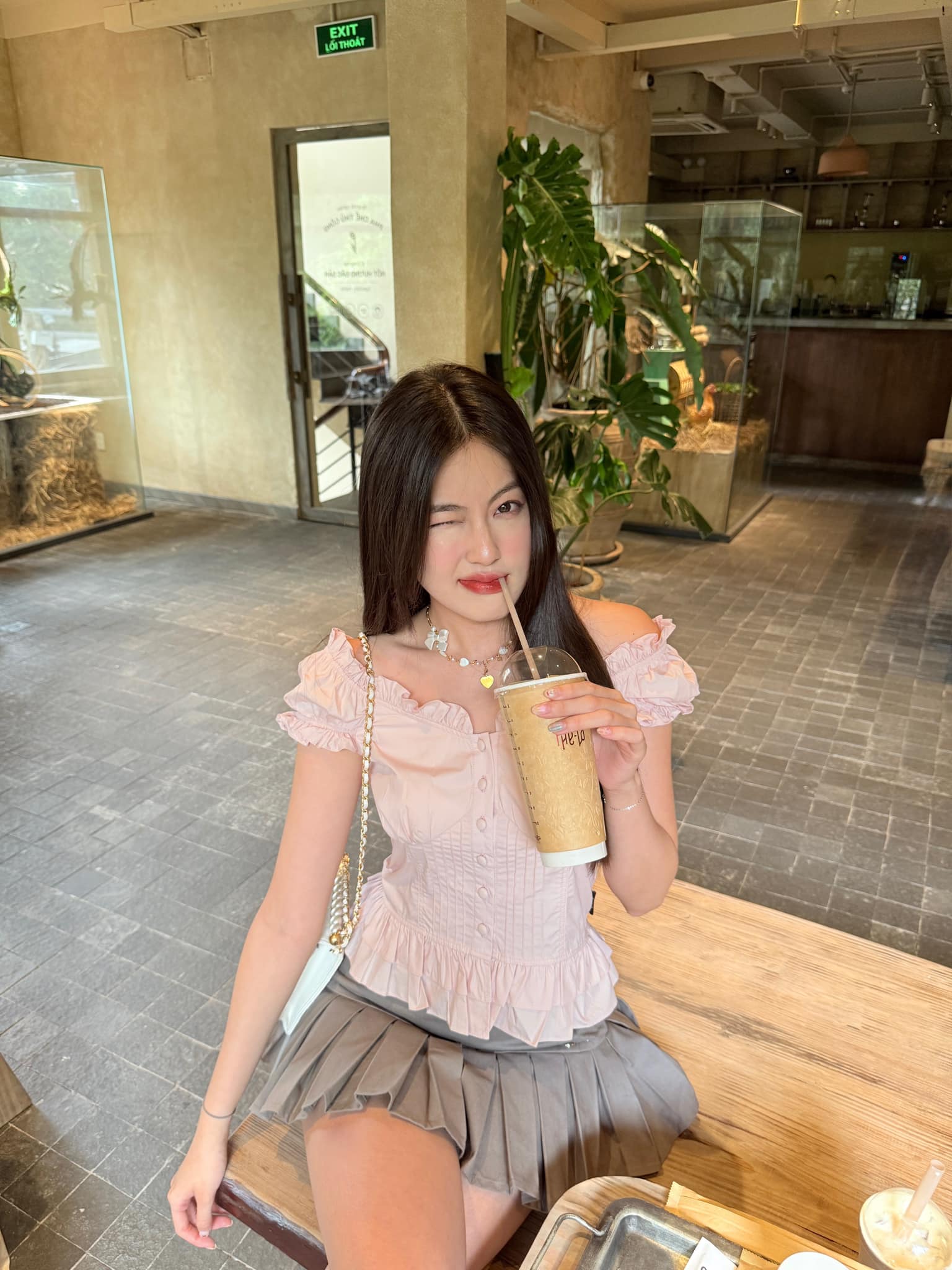 Tình trạng hiện tại của HIEUTHUHAI và bạn gái sau