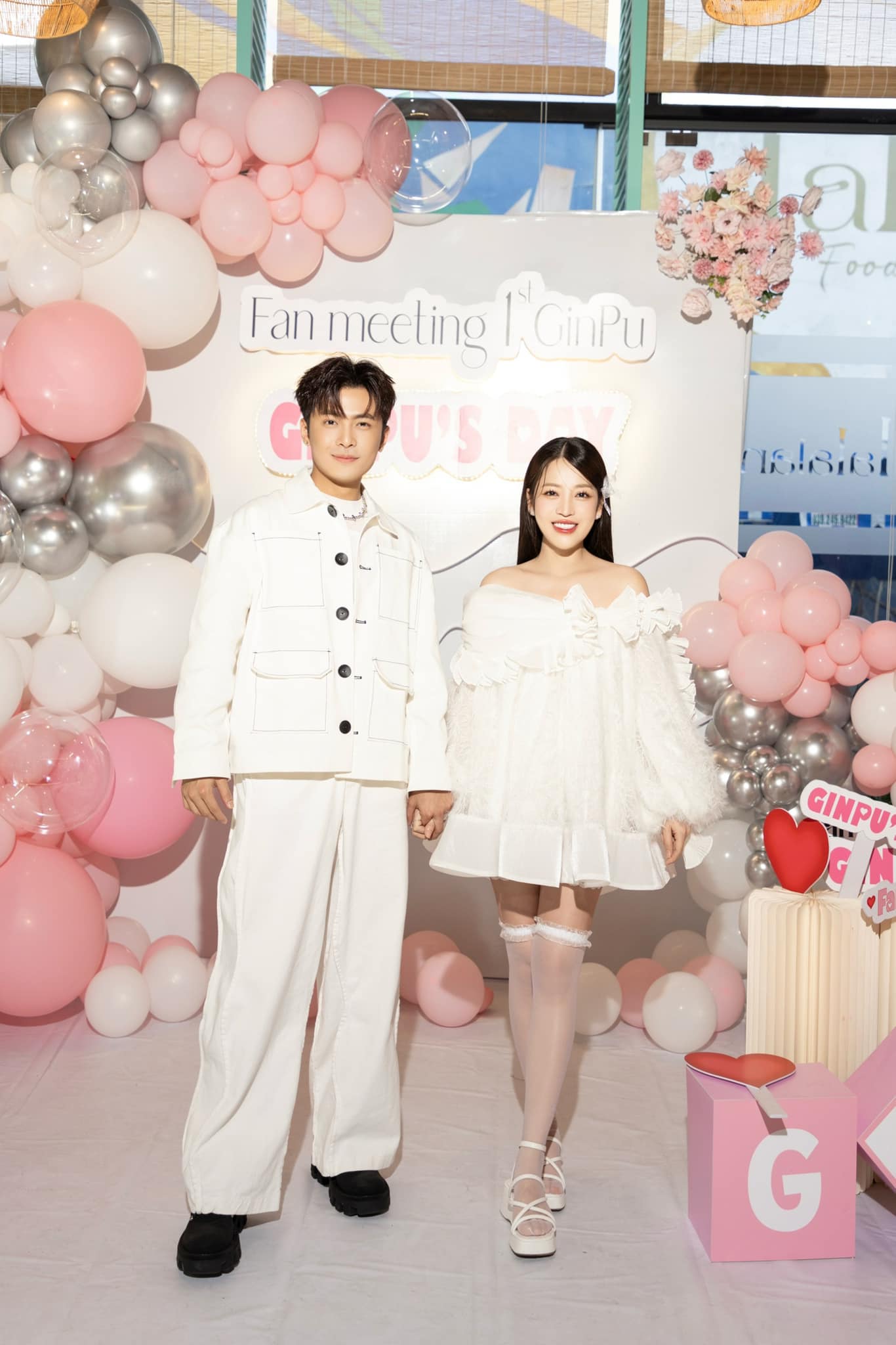 Vbiz 2024 có 2 tình bạn