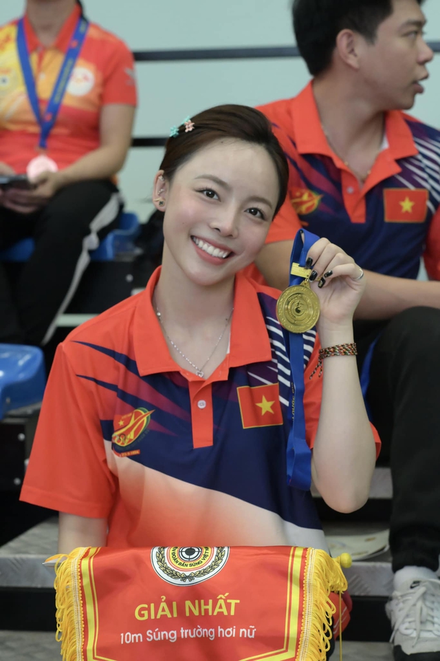 Ngắm loạt ảnh nóng bỏng đầy ngỡ ngàng của gái xinh