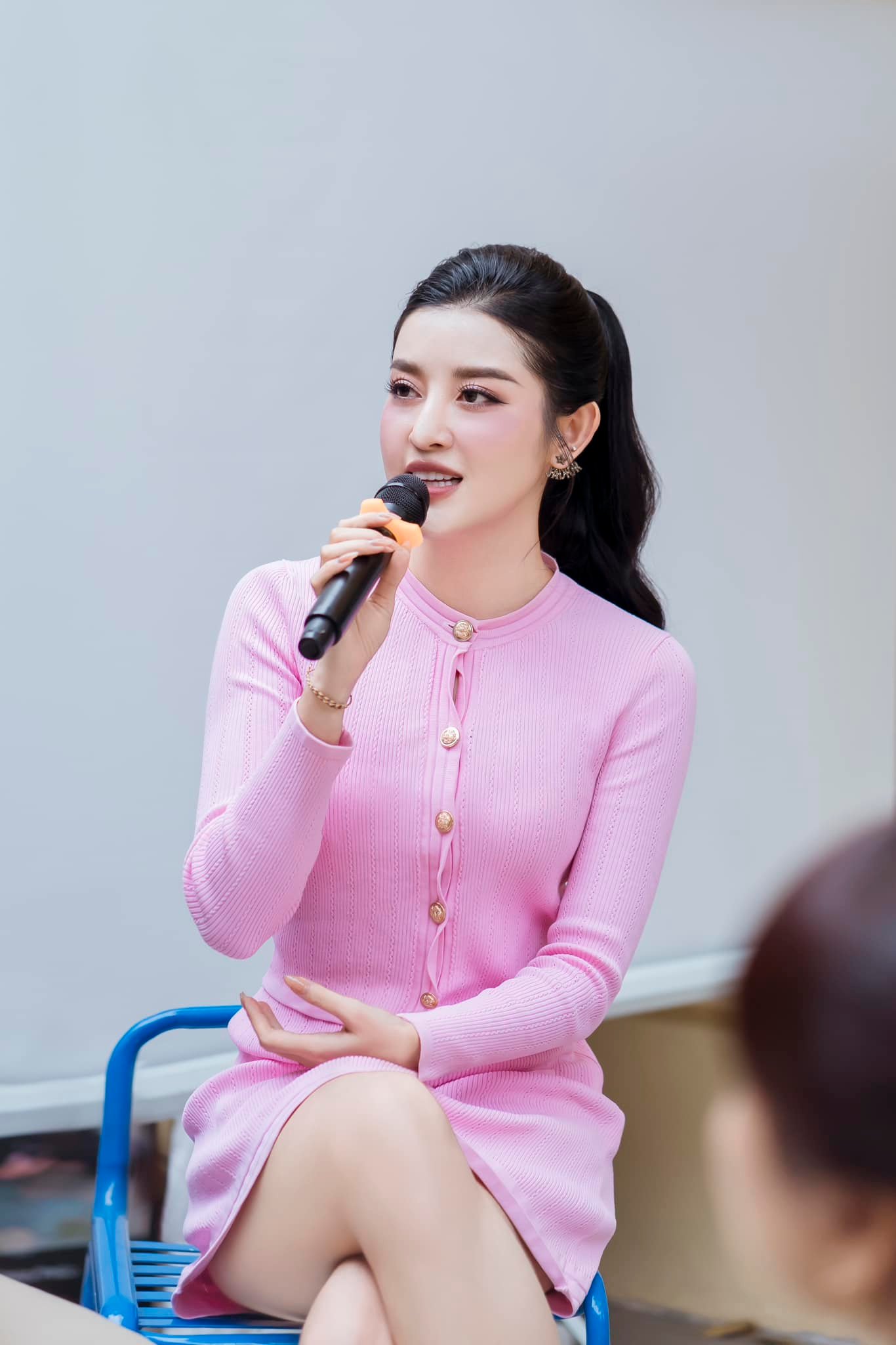 2 nàng hậu nghi yêu chung 1 người bất ngờ chạm mặt, sau ngần ấy năm vẫn căng thẳng cỡ này!- Ảnh 8.