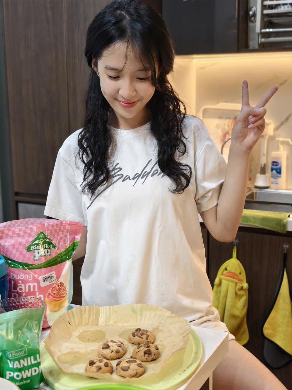 Con gái Hồng Đăng gây choáng với visual tuổi 14: Lớn nhanh như thổi, sắc vóc nổi trội ra dáng mỹ nhân thế hệ mới- Ảnh 9. Con gái Hồng Đăng gây choáng với visual tuổi 14: Lớn nhanh như thổi, sắc vóc nổi trội ra dáng mỹ nhân thế hệ mới- Ảnh 9.