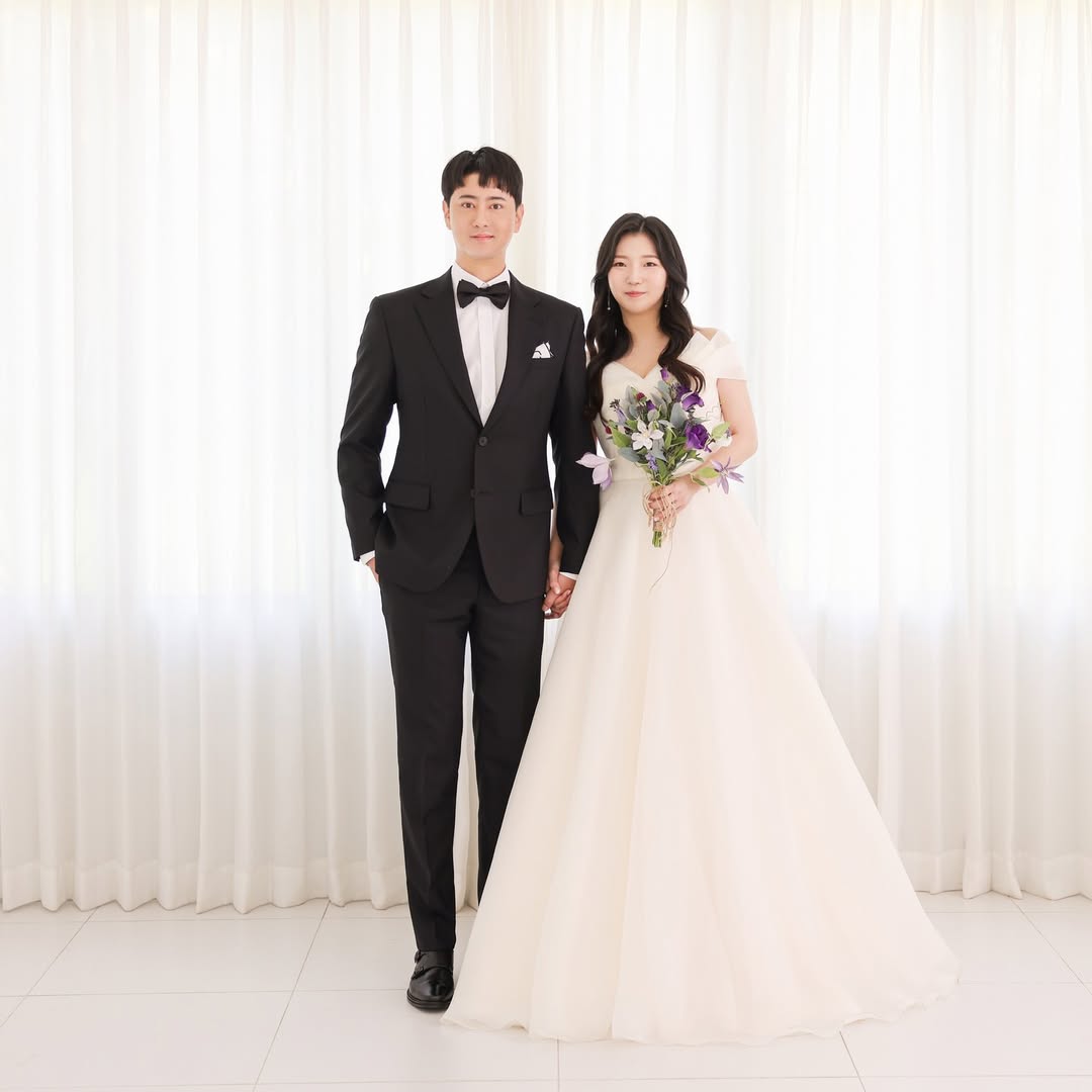 Ảnh con trai 2 tháng tuổi của Lee Dong Wook khiến MXH bùng nổ- Ảnh 6. Ảnh con trai 2 tháng tuổi của Lee Dong Wook khiến MXH bùng nổ- Ảnh 6.