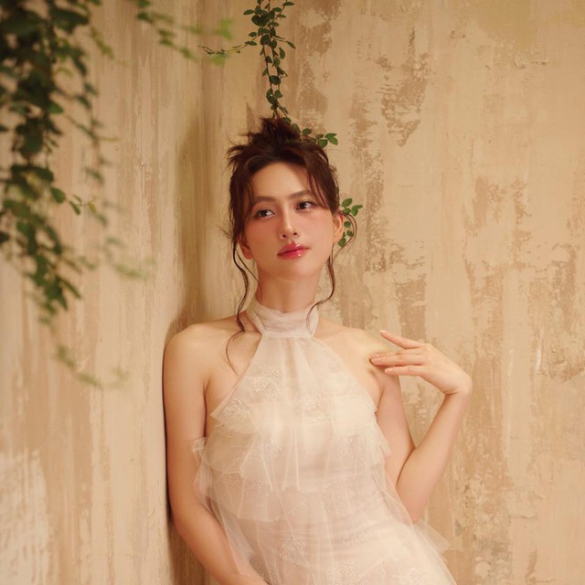 "Khi mỹ nhân Việt này khóc, cả thế giới đều có lỗi" 46862424111985440083020553557587208609335117n 17396432175821449203946 1739664413994 17396644146211097392770