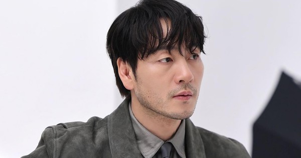 Mỹ nam diễn đỉnh tới nỗi đóng liên tiếp 4 phim gây sốt toàn cầu, visual thăng hạng sau 13 năm mới choáng 469067574183617297891898667510316775195083863n 1744113140301 174411314099859392457 86 0 840 1440 crop 1744113251312718814640jpg