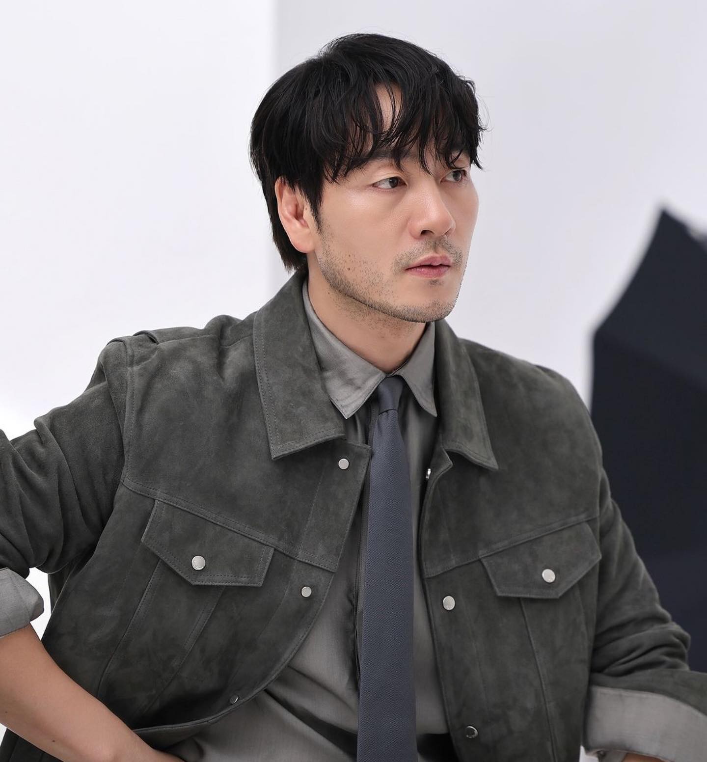 Mỹ nam diễn đỉnh tới nỗi đóng liên tiếp 4 phim gây sốt toàn cầu, visual thăng hạng sau 13 năm mới choáng- Ảnh 1. Mỹ nam diễn đỉnh tới nỗi đóng liên tiếp 4 phim gây sốt toàn cầu, visual thăng hạng sau 13 năm mới choáng- Ảnh 1.