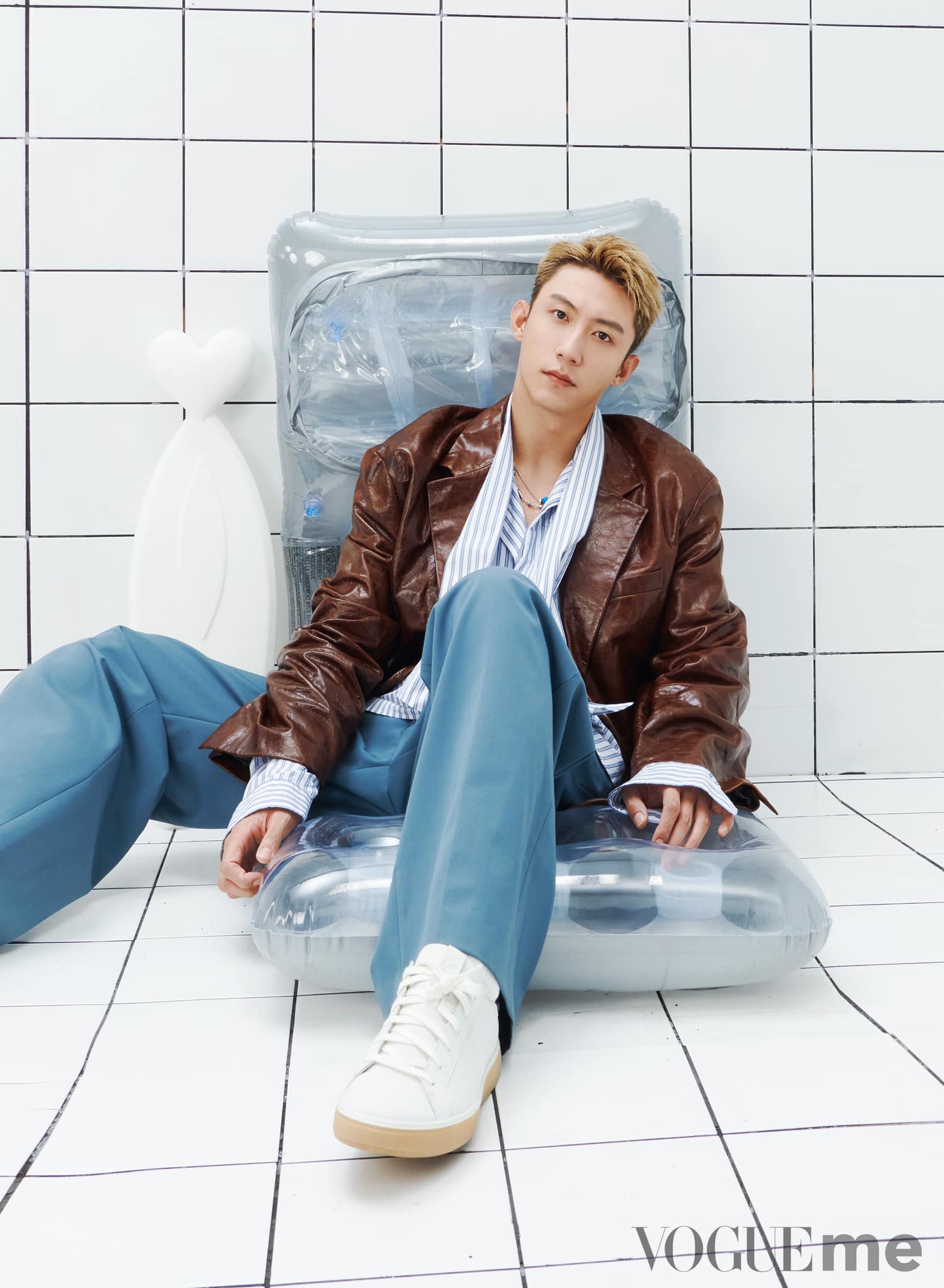 "Lò vi sóng hot nhất Cbiz": Địch Lệ Nhiệt Ba tái hợp Hoàng Cảnh Du sau vụ nhà trai đưa gái lạ đi Phú Quốc? 46925636887322646735344364199463978099143865n 1755072857849286282411 1755079959985 17550799604551279026004