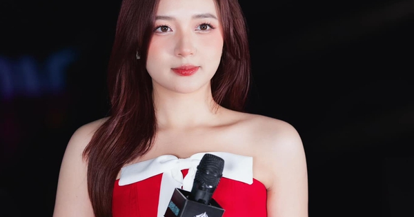 MC hot girl Liên Quân làm nguyên slide ảnh kể chuyện tình ngày Valentine, tiết lộ lý do lấy chồng sớm 47018496932234906577922181890021385397722337n 1739564243057149336462 1739588409870 17395884102451338053162 442 0 1156 1364 crop 17395884528051585402359jpg