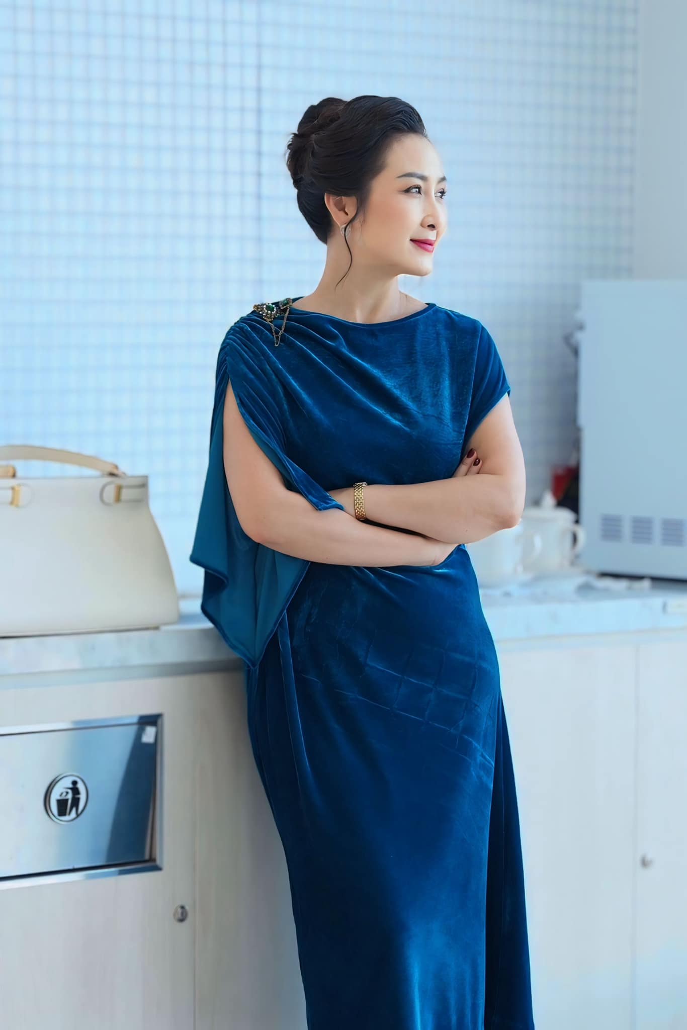 Mỹ nhân màn ảnh phía Bắc: U60 đẹp mặn mà, sống hạnh phúc bên chồng sau làm ngành bưu chính viễn thông- Ảnh 2.