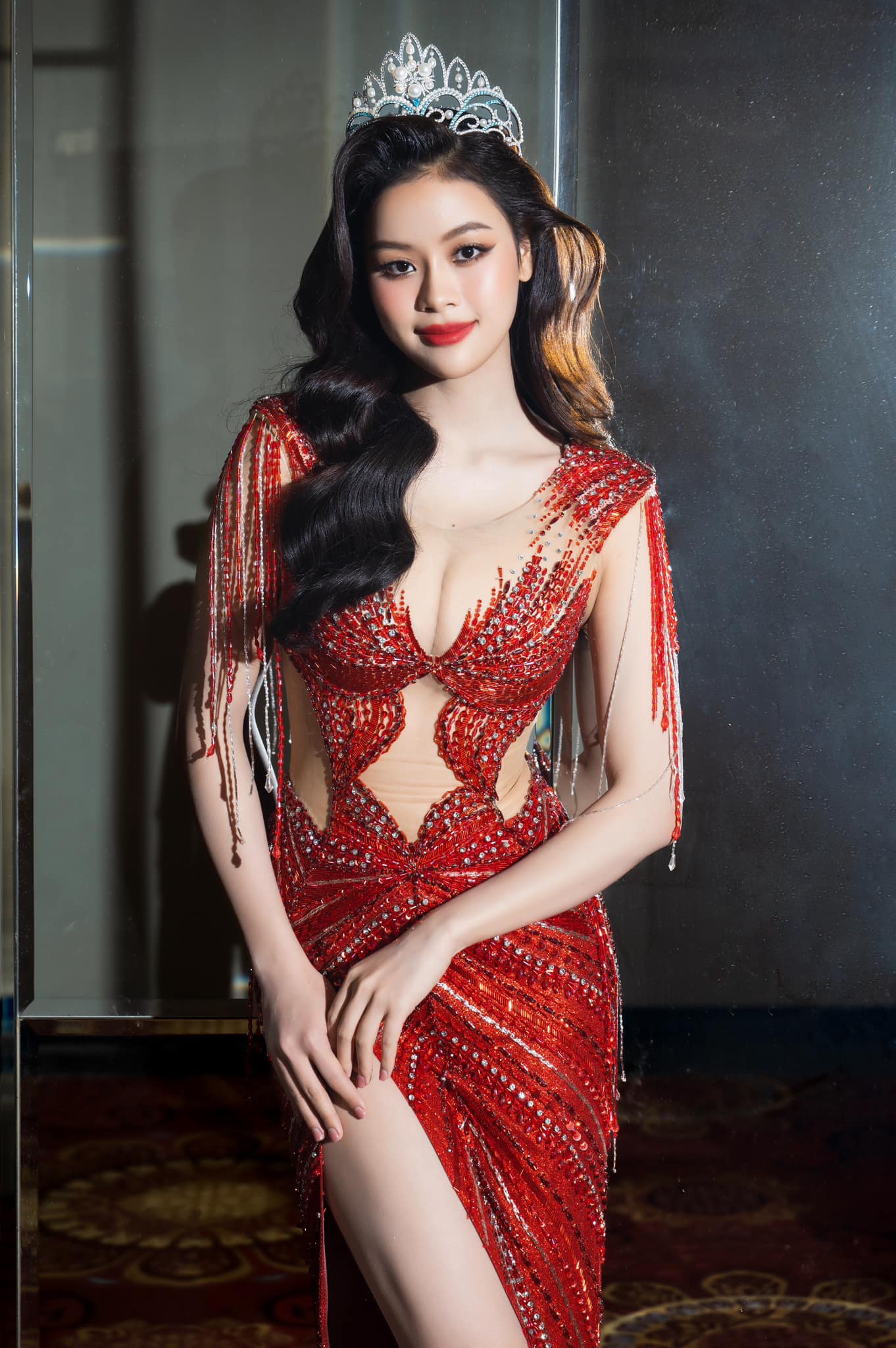 Vướng tin bị Sen Vàng