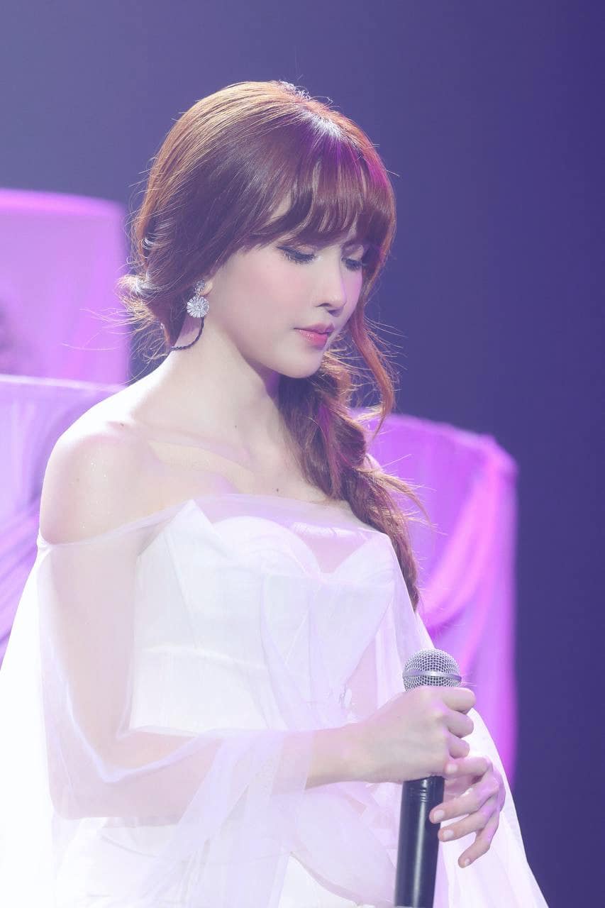 Thiều Bảo Trâm lần đầu lộ diện sau gần 1 ngày thông báo chia tay tình trẻ gây sốc- Ảnh 3.