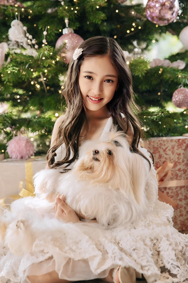 Tiểu thư nổi tiếng của Vbiz: Được ví như Hoa hậu nhí, gia đình thuộc dòng dõi quý tộc- Ảnh 4.