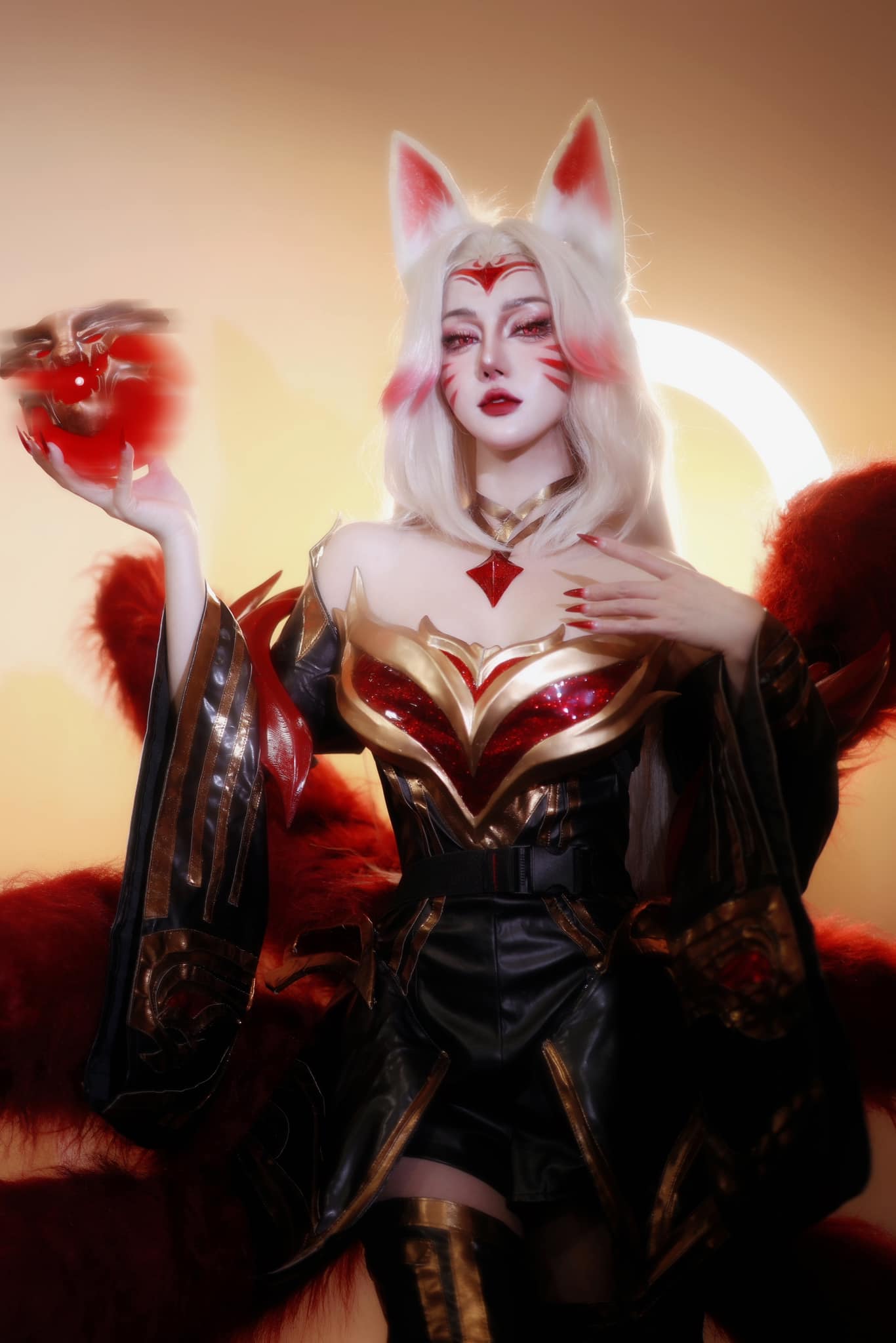 Không thể rời mắt khỏi 30 giây khoe vũ đạo mê đắm của nữ coser xinh đẹp- Ảnh 3.