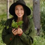 Phát ngôn gây bão trên livestream của Thuỳ Tiên: "Ăn 2-3 viên kẹo rau là đủ bổ sung chất xơ cho 1 người bình thường" 4721436711221087866006932697266063538277037680n 1741161251506 17411612516342010246345 481 161 1109 1361 crop 17411613144981789361910jpg