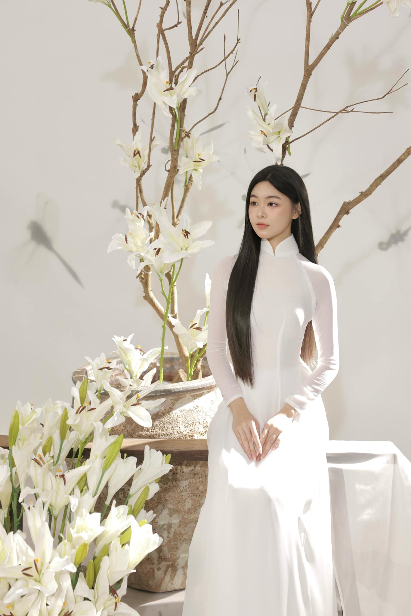 Lọ Lem tung bộ ảnh gây náo loạn MXH ngày đầu năm, đồng loạt nhận về câu nói này- Ảnh 1. Lọ Lem tung bộ ảnh gây náo loạn MXH ngày đầu năm, đồng loạt nhận về câu nói này- Ảnh 1.