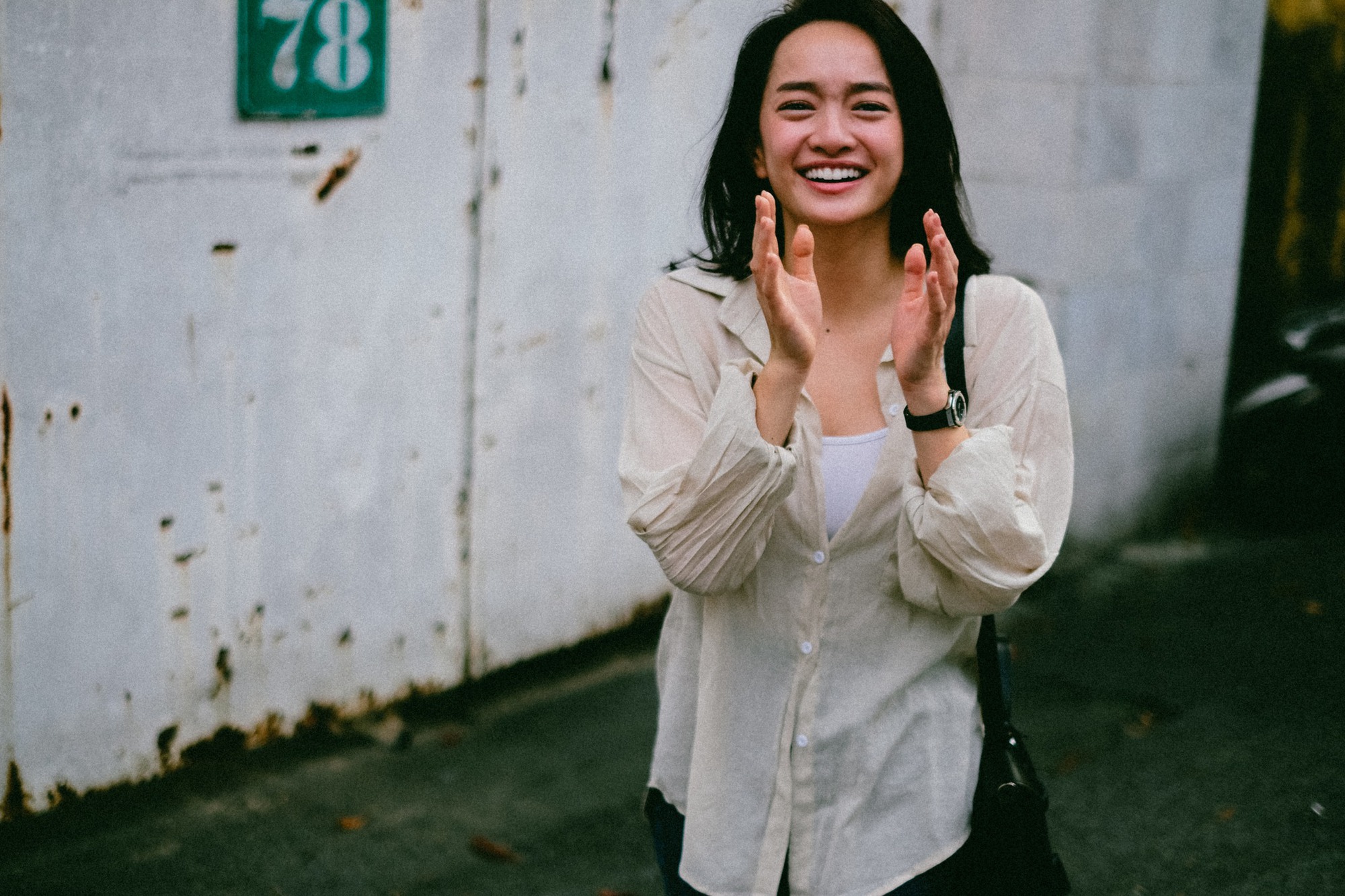 "Ngọc nữ" Vbiz bị camera ghi lại cảnh xuất hiện nơi công cộng, nhan sắc đỉnh nhưng thái độ bị phát hiện mới đáng bàn 47228372611305009684455882920766074435723568n 17359843210091076513113 1735988456761 17359884568971659542626