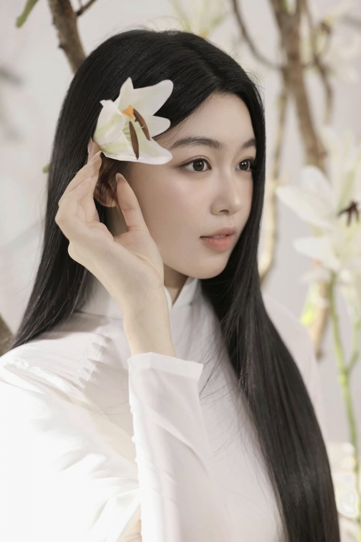 Nhan sắc xinh đẹp của ái nữ nhà Quyền Linh, Mạnh Trường, Thúy Hạnh- Ảnh 2.