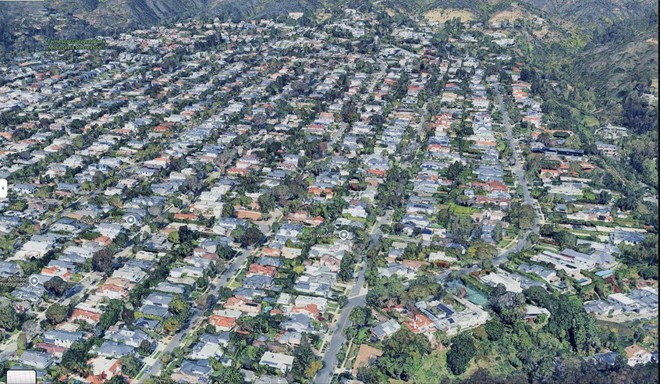 Sốc trước hình ảnh của khu phố tập trung giới siêu giàu nước Mỹ trước và sau thảm hoạ: