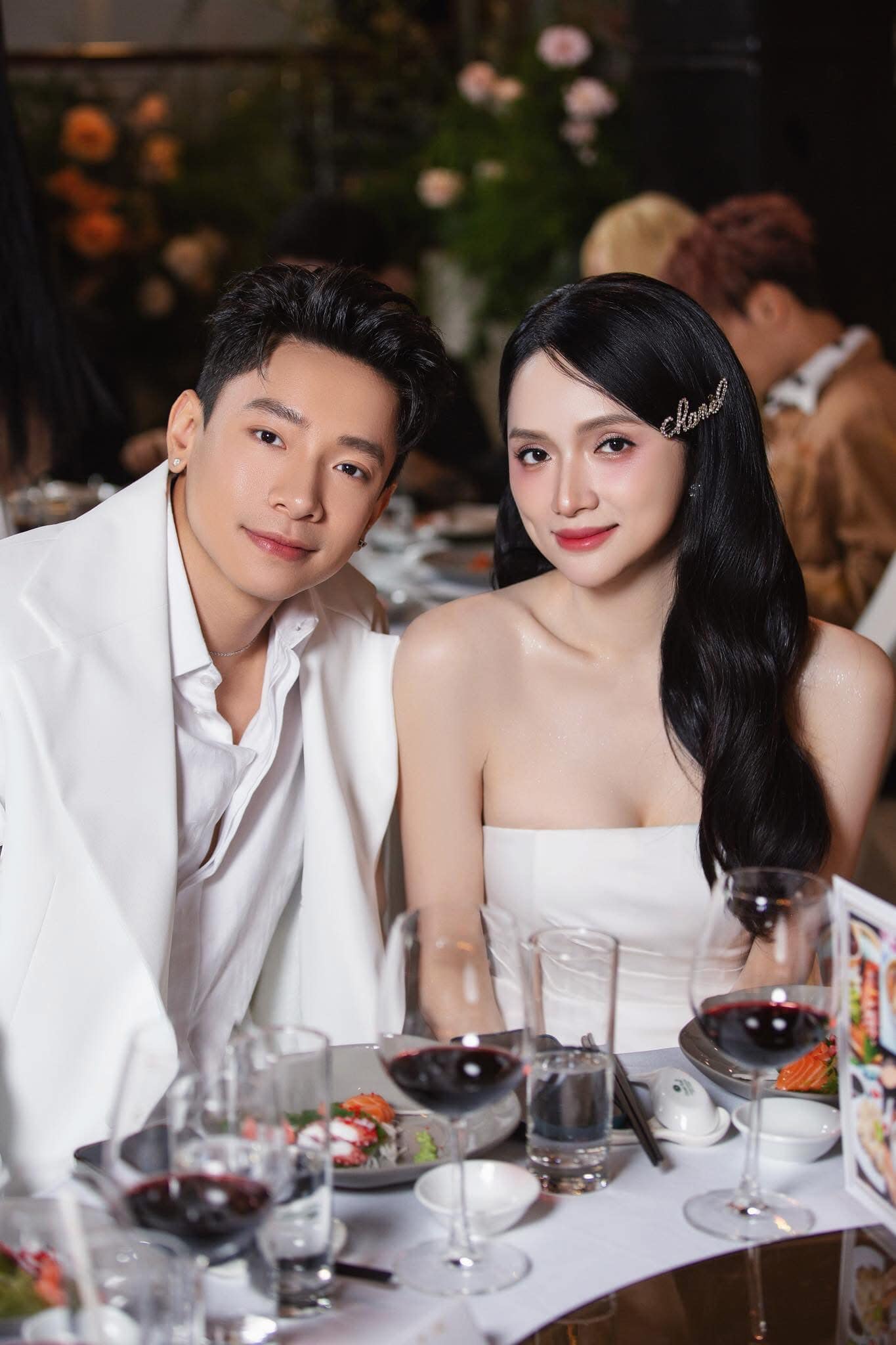 Vbiz 2025 dự ngập tin hỷ: Loạt cặp đôi được