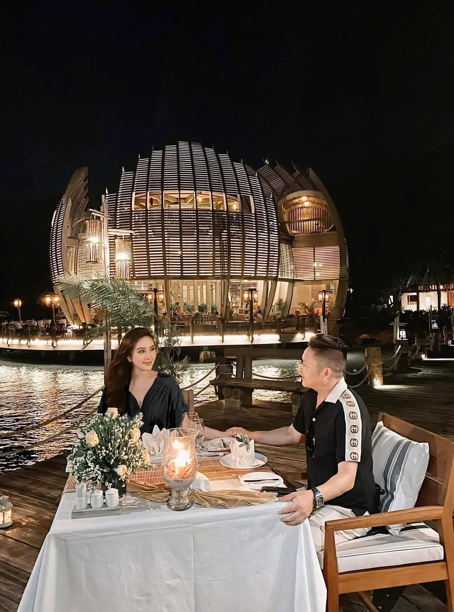 Sao nữ Vbiz gây bùng nổ khi trả lời câu hỏi kém duyên