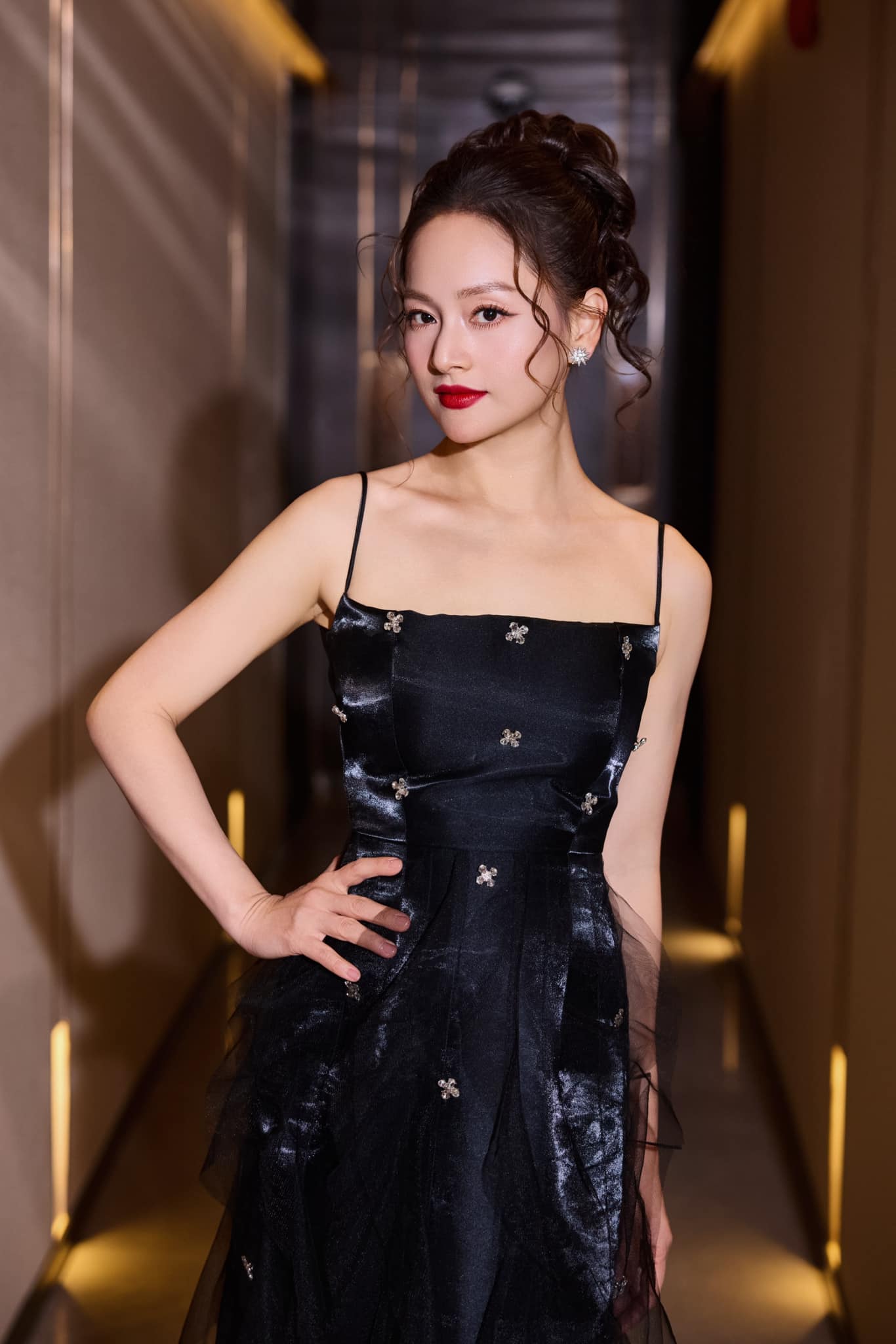 Giành quyền nuôi con nhờ thu nhập 7 tỷ/năm, Lan Phương kiếm tiền giỏi cỡ nào?- Ảnh 3.