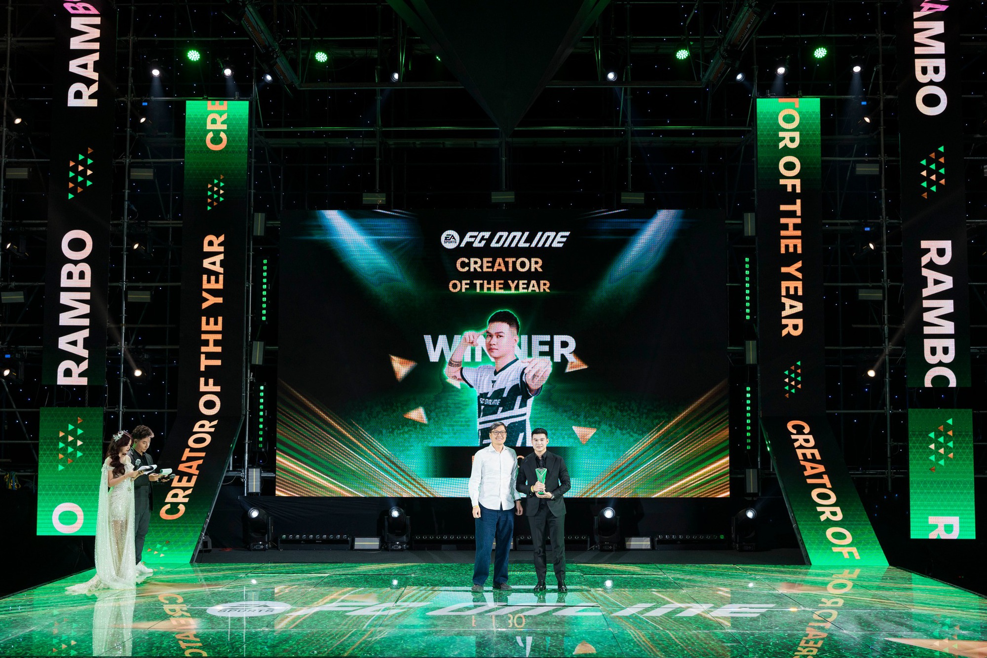 Bùng nổ cảm xúc tại sự kiện FC Online Year-End Gala 2024- Ảnh 5. Bùng nổ cảm xúc tại sự kiện FC Online Year-End Gala 2024- Ảnh 5.