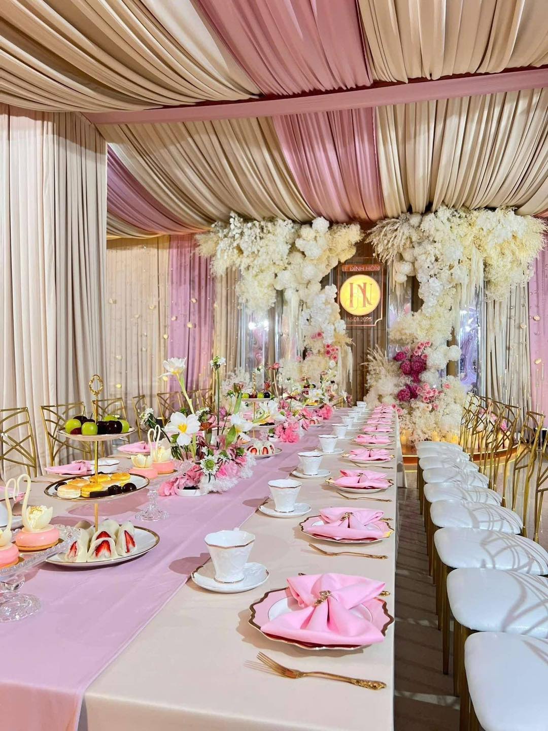 Hé lộ phần quà cô dâu hào môn Phương Nhi tặng khách mời trong lễ ăn hỏi- Ảnh 3. Hé lộ phần quà cô dâu hào môn Phương Nhi tặng khách mời trong lễ ăn hỏi- Ảnh 3.