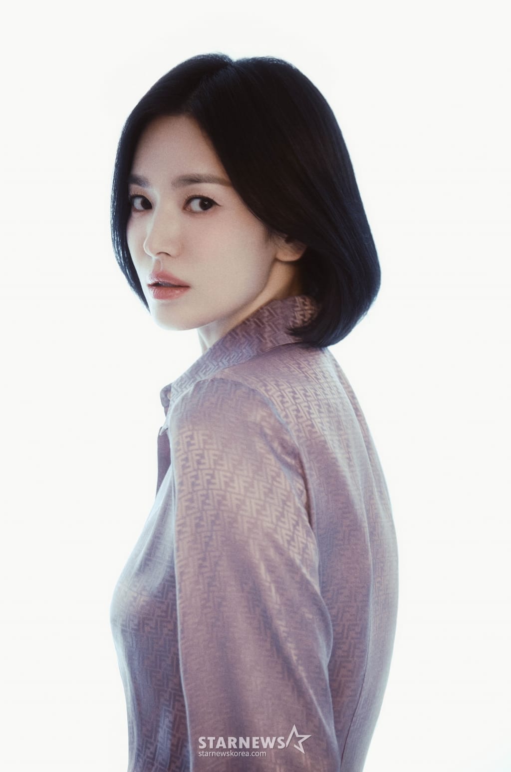 4742416379390556383285121113225410047581477n-1737433031108462366515-1737454612506-17374546126251709080741 "Chị đẹp" Song Hye Kyo lại gây náo loạn với loạt ảnh mới, ngày càng có khí chất tổng tài 4742416379390556383285121113225410047581477n 1737433031108462366515 1737454612506 17374546126251709080741