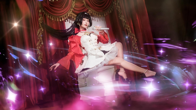 Nữ streamer gây ấn tượng với những màn biến hình