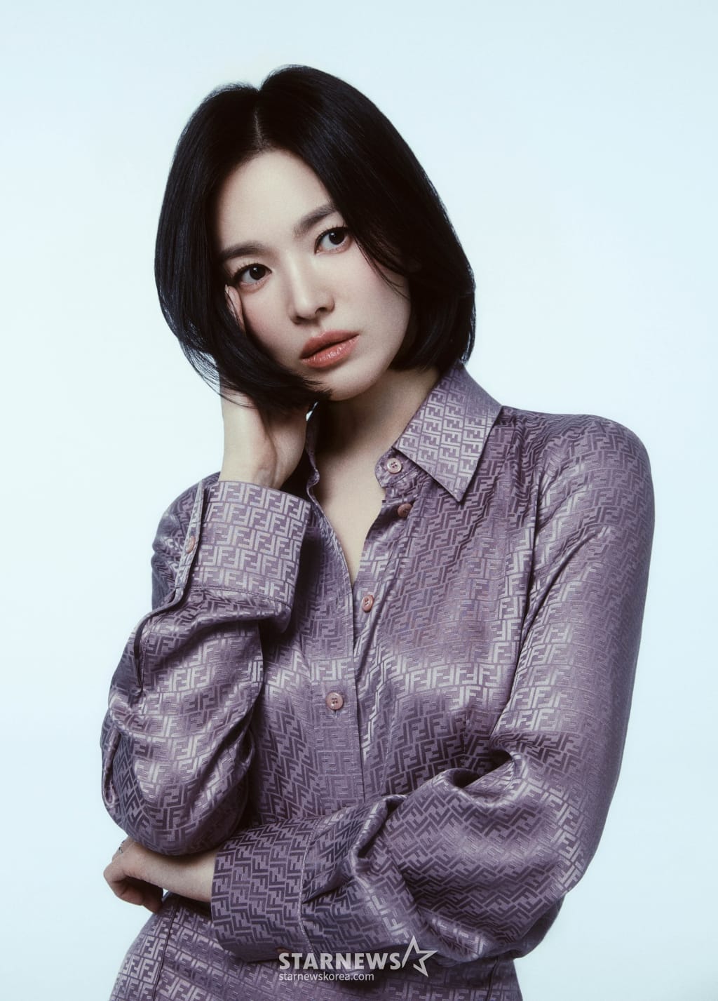 4745734309390556083285158238916420058203611n-1737433031110468157284-1737454613089-1737454613165363949811 "Chị đẹp" Song Hye Kyo lại gây náo loạn với loạt ảnh mới, ngày càng có khí chất tổng tài 4745734309390556083285158238916420058203611n 1737433031110468157284 1737454613089 1737454613165363949811