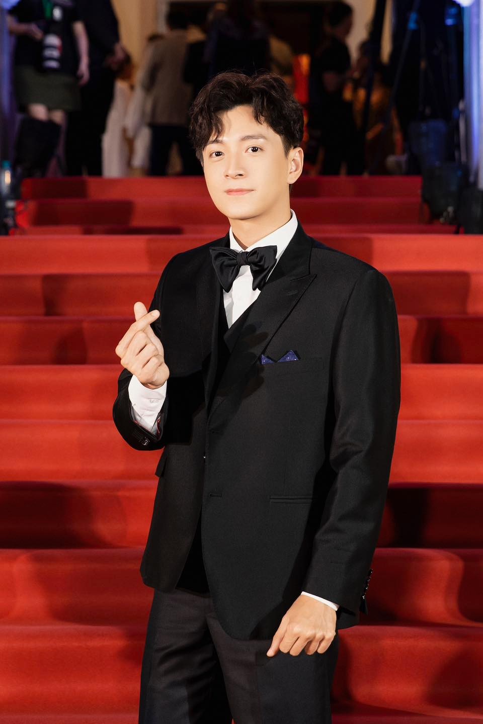 Ngoại hình điển trai của Ngoại hình điển trai của